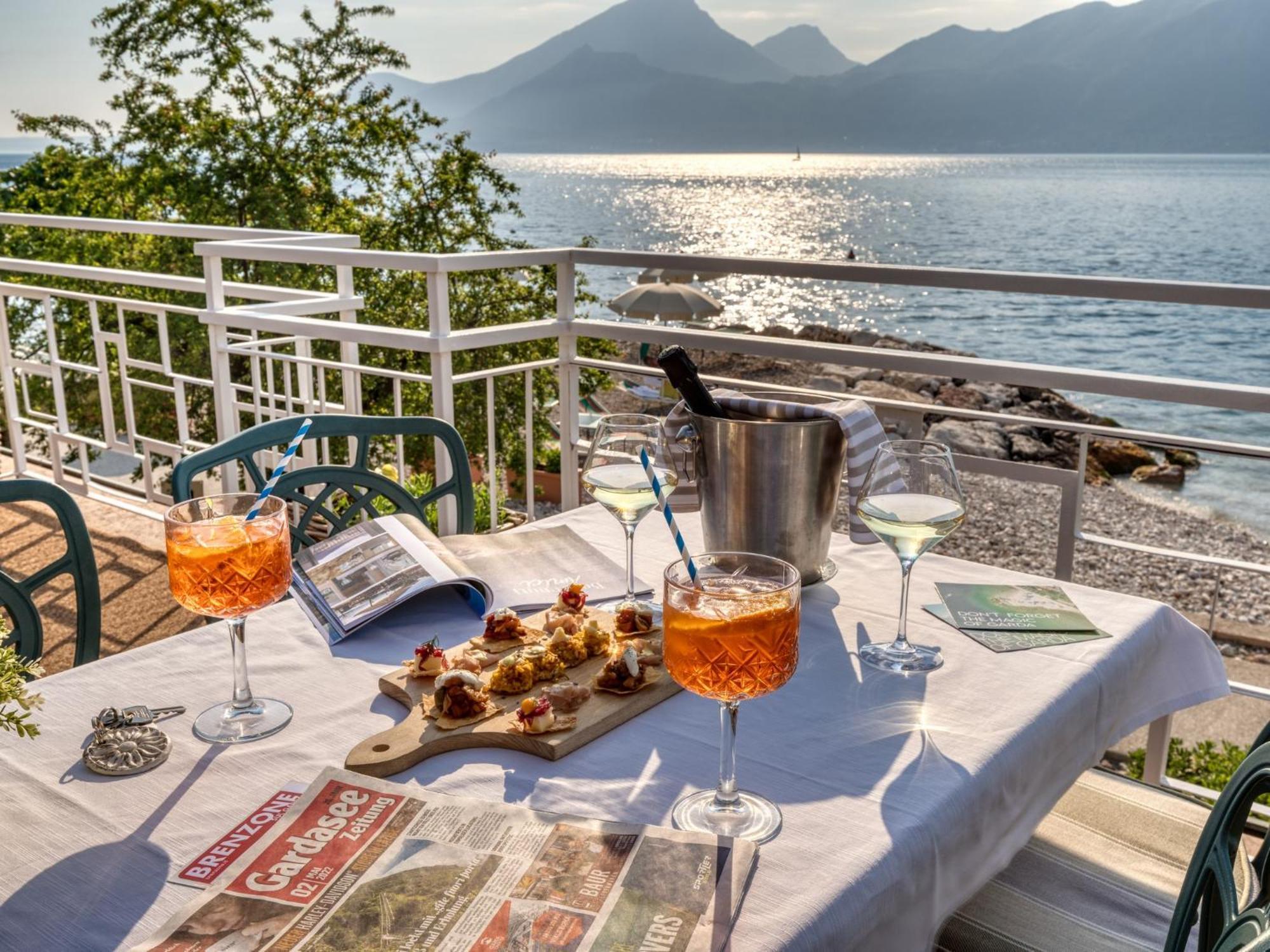 La Caletta Hotel Bolognese Бренцоне сул Гарда Екстериор снимка
